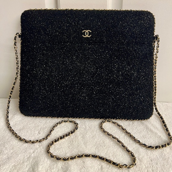 CHANEL Handbags - LIKE NEW Chanel Black Sparkle Tweed Tablet Case/Purse With Chain Strap